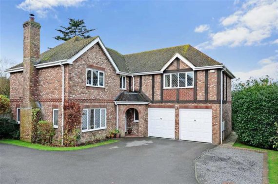 5 Bedroom Detached